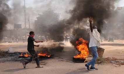 السودان: تحركات عسكرية، وانقلاب الجيش على الحكومة، واعتقالات لقيادات مدنية ووزراء